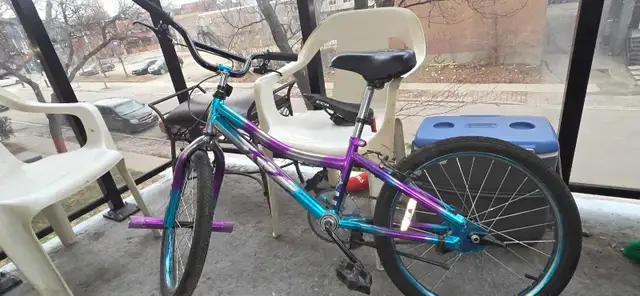 Kids BMX bike + small cargo bike  trailer in BMX in Ottawa - Image 4