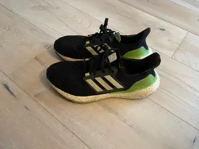 Men’s size 7 adidas ultraboost running shoes , View more