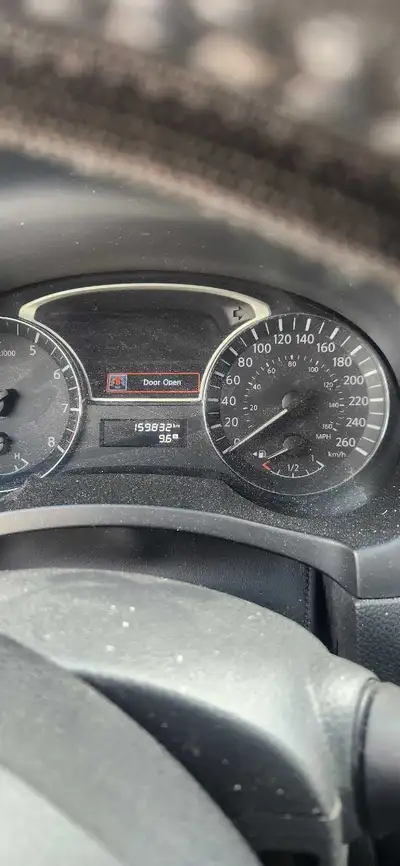 Runs and drives nice details in picture