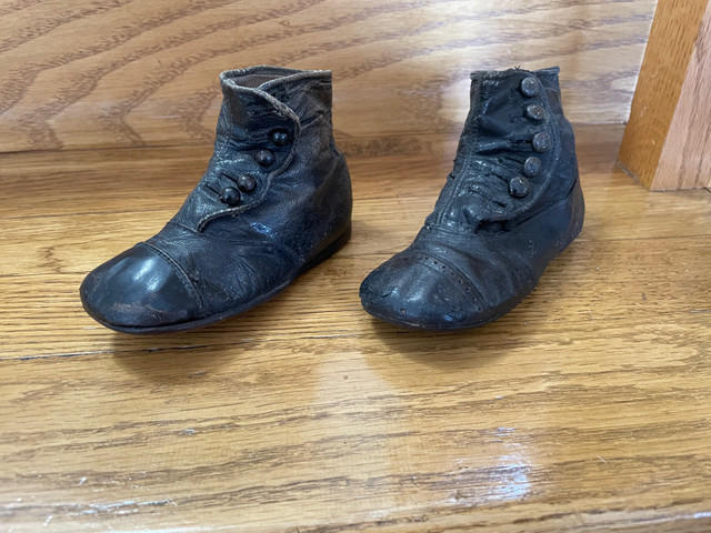 2 Vintage Child’s Boots in Arts & Collectibles in Grande Prairie