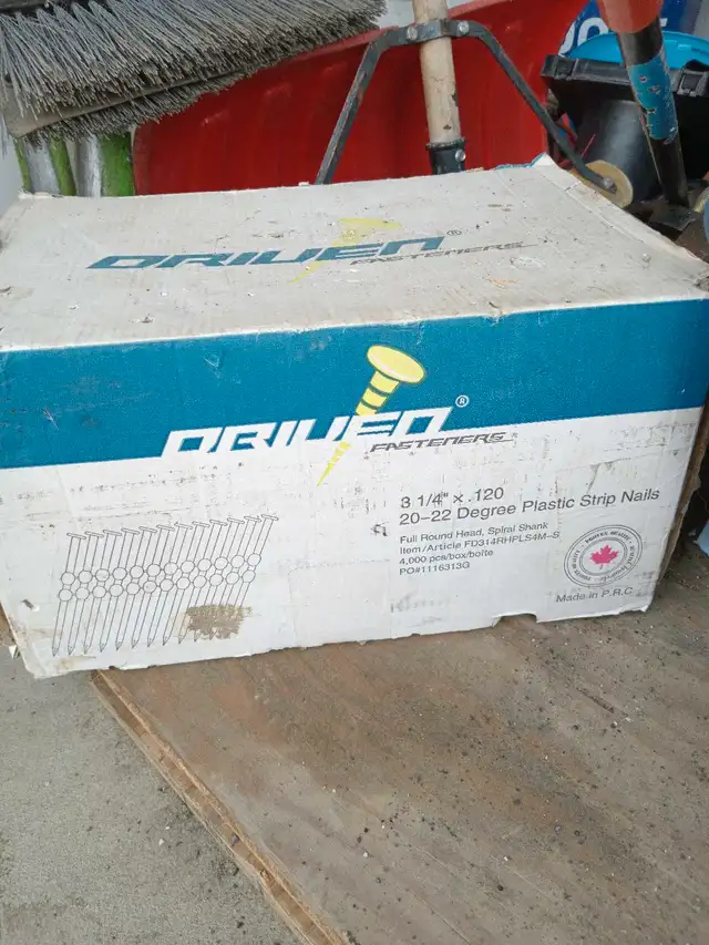 3 1/4 inch framing nails in Hardware, Nails & Screws in Edmonton - Image 2
