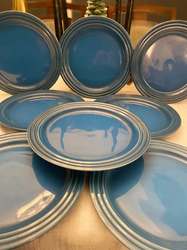 Le Creuset Lapis Blue Stoneware 8.5" Salad Plates – Set of 8 in Kitchen & Dining Wares in St. Albert - Image 11
