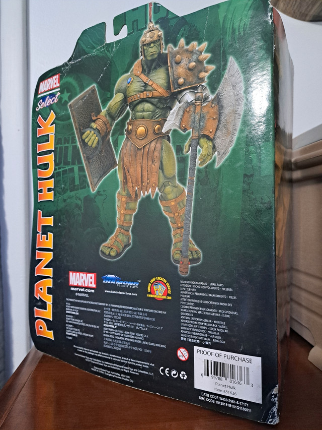 Marvel Select Planet Hulk Deluxe Action figure in Toys & Games in Red Deer - Image 3