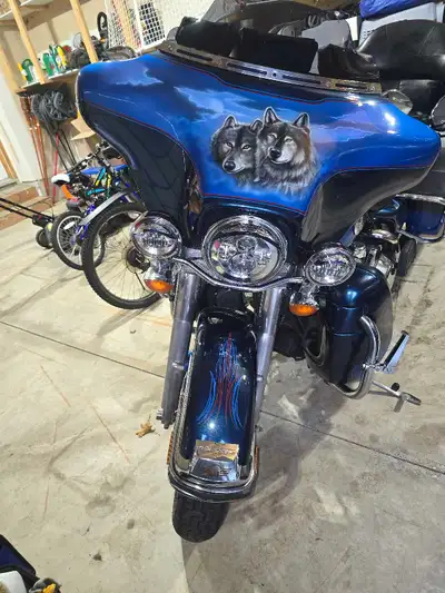 2006 electra glide Ultra 100k on it Well taken care No issues or leaks Nothing needed Selling becaus...