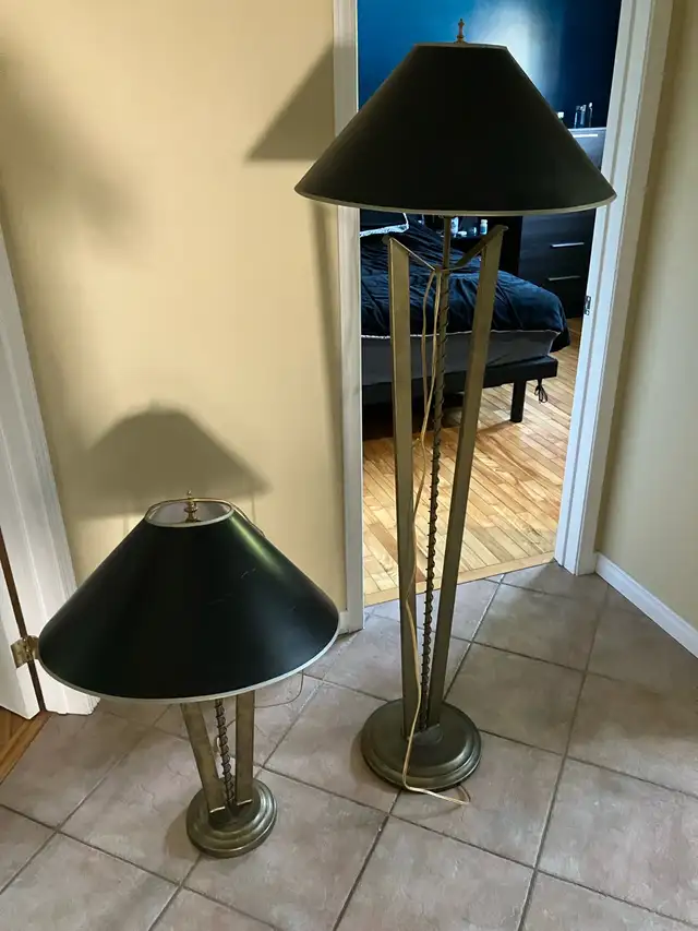 Table & Pedestal Lamps in Indoor Lighting & Fans in Edmundston - Image 2
