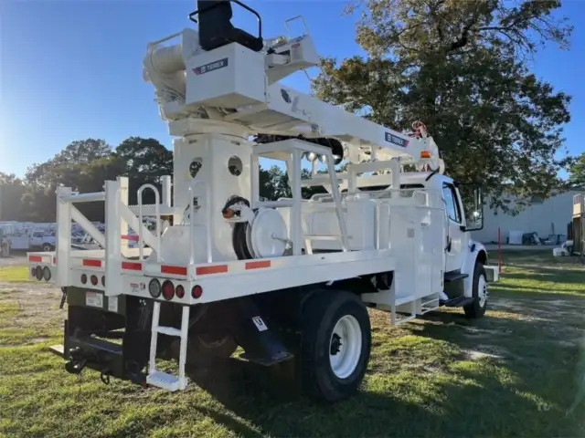 2014 Freightliner Terex C4047 Digger Derrick Unit with Tbox in Other in Prince George