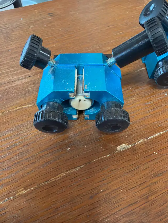 Laguna 14/12 Bandsaw Guides in Power Tools in Owen Sound - Image 3