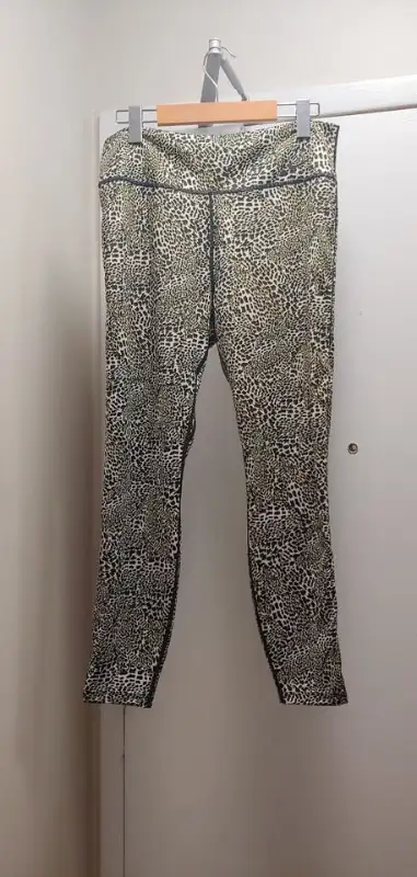 GENTLY USED, NIKE YOGA PANTS. XL!!!, View more