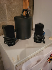 Logitech 2-1 computer speakers
