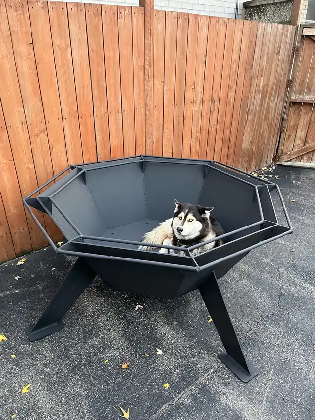 Octagon Fire Pit590084647976980486