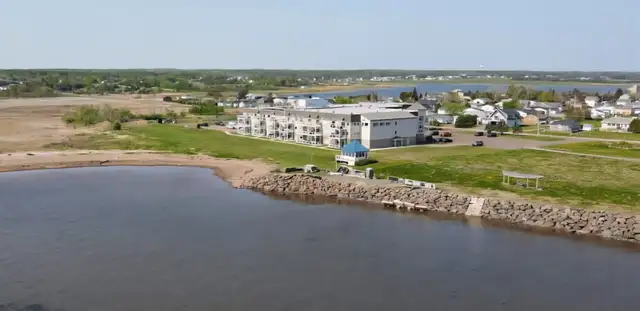 REDUCED--STUDIO CONDO, GRAND BARACHOIS, near Shediac