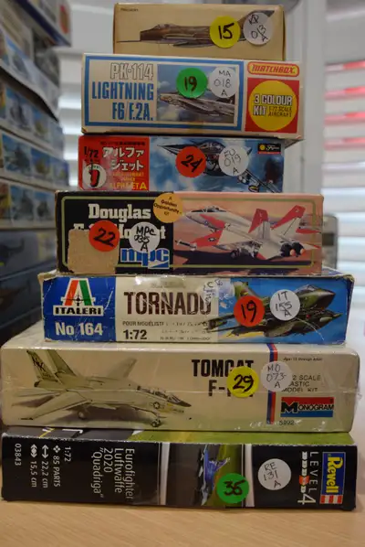Model kits for sale- 1:72 PLEASE READ THIS ENTIRE AD BEFORE CONTACTING ME- Thank You for your intere...