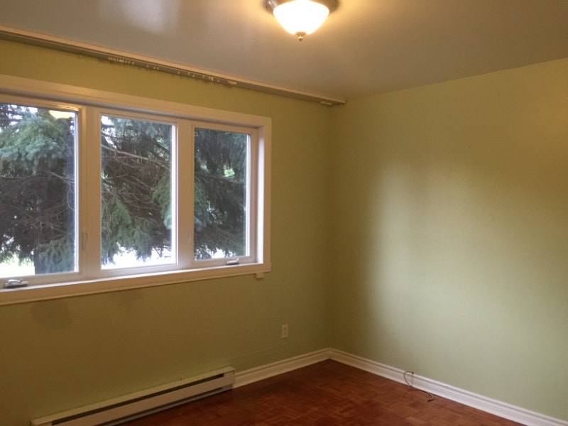 5 1/2 a louer a Vieux Longueuil deuxieme etage Locations longue durée