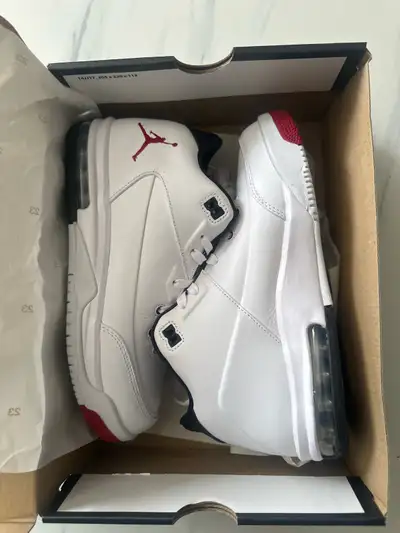 Chaussures Jordan Flight origin 3 , View more