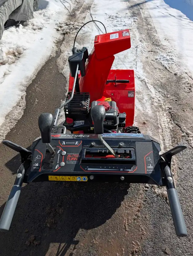 Souffleuse ariens deluxe 24 (2019) in Snowblowers in Lévis - Image 3
