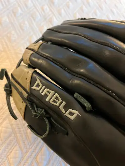 DeMarini Diablo 14" Softball baseball Glove, View more