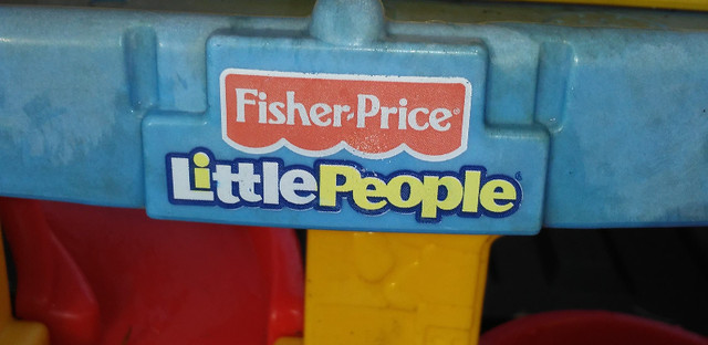 Two Fisher Price Little People Garages $25 each in Toys in Campbell River - Image 4