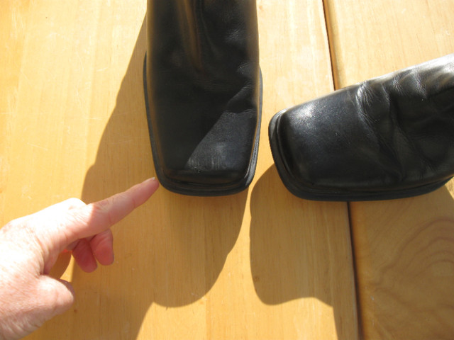 Bottes Cuir ITALIE Italconfort Leather Boots Gr : 6.5 (37) dans Femmes - Chaussures  à Ville de Montréal - Image 2