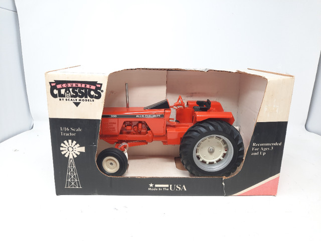 1/16 Allis Chalmers 200 Toy Tractor Summer Open House June 1999 in Arts & Collectibles in Sarnia