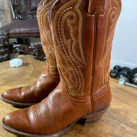 Vintage cowbo leather boots