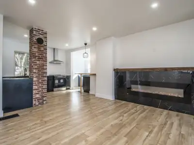 Pet friendly Beautifully Renovated Character Home