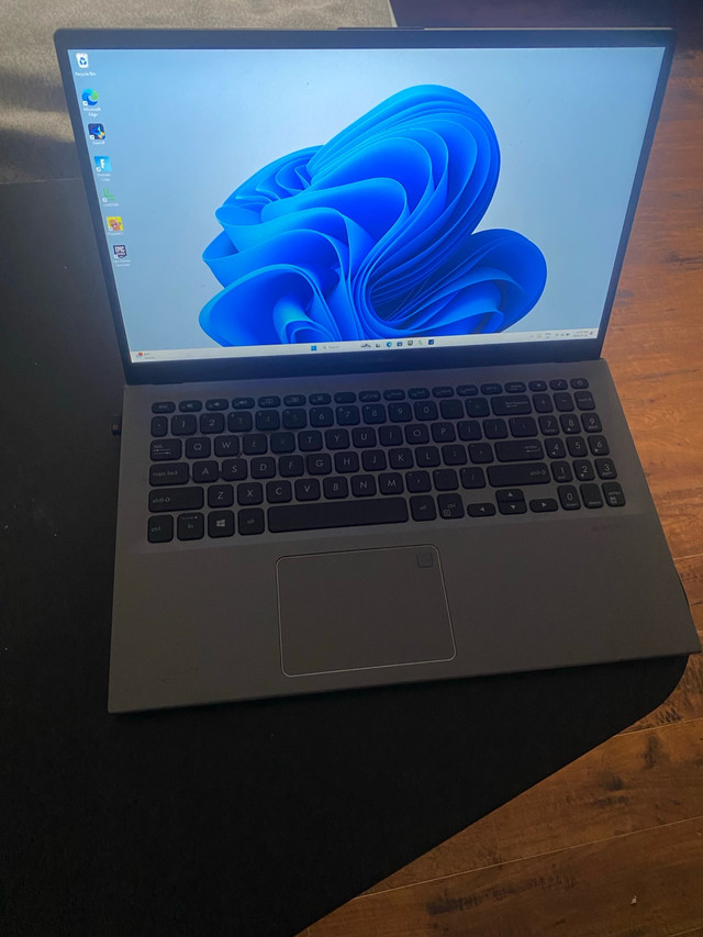 2025 Asus Laptop in Laptops in Markham / York Region - Image 4