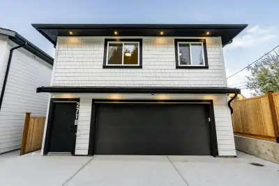 Brand new 2bed/1 bath laneway home located in the highly desirable Port Moody neighbourhood.Easy acc...