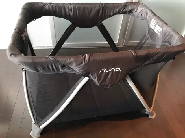 Nuna Sena Aire-Excellent Condition (Clean Pet/Smoke Free Home) in Cribs in City of Toronto - Image 6