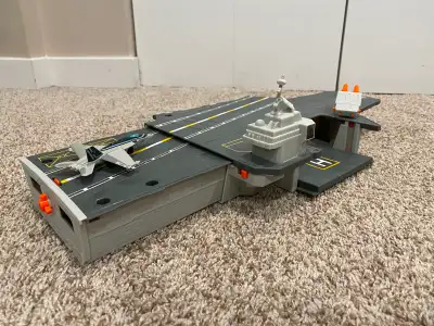Matchbox Top Gun Maverick Aircraft Carrier