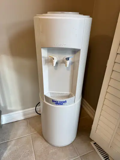 Great condition. Good for home or office. Selling because moving. * Type: Top Load * Brand: Oasis -...
