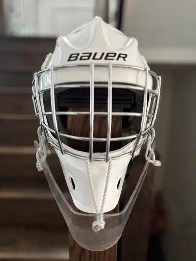 Bauer 930 Youth Goalie Helmet with Dangly Throat Guard - Excelle, View more
