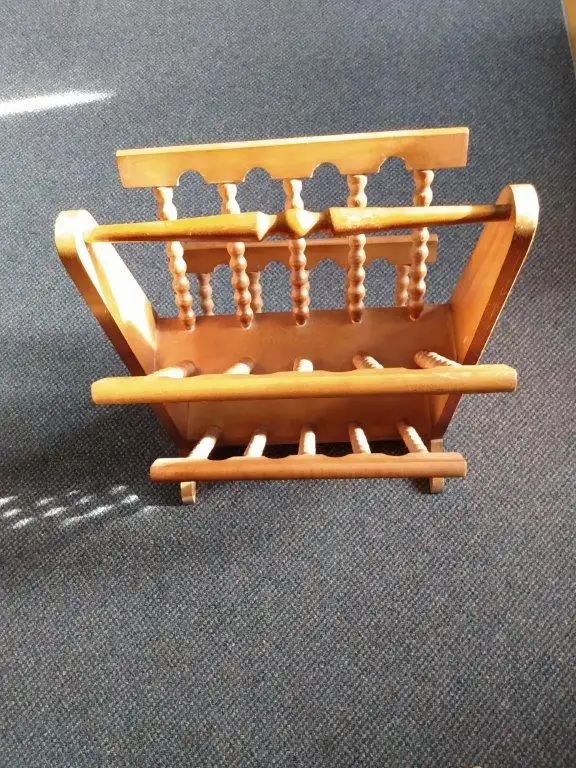 Vintage Solid Oak Magazine Rack from the 70s in Bookcases & Shelving Units in Oshawa / Durham Region - Image 2