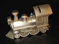 Train Coin Bank with 5 Carriages pewter