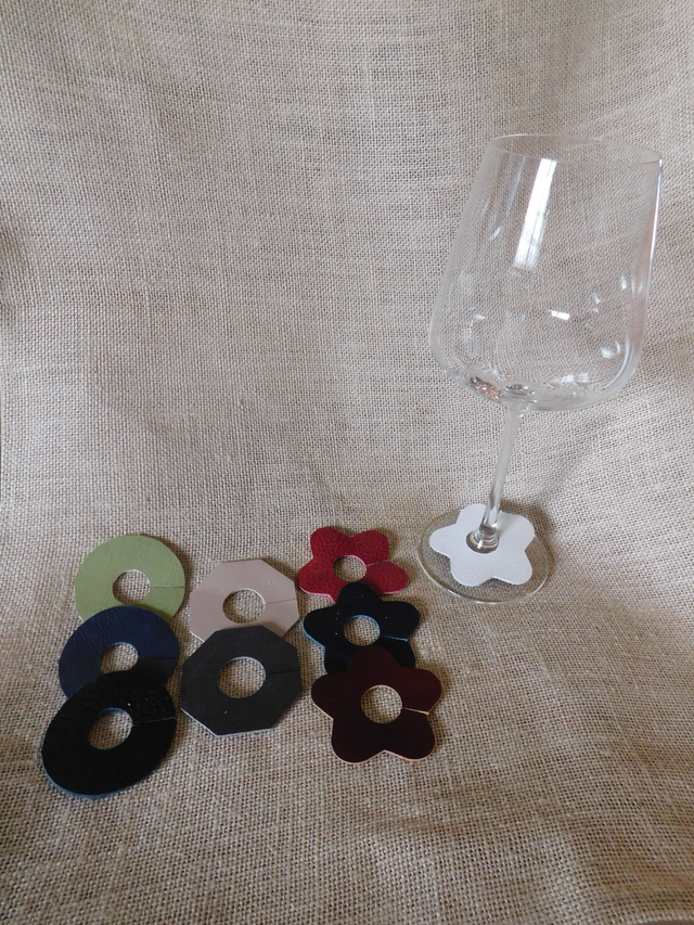 Luxurious Soft Leather Stem Glass Charms/Party Favours