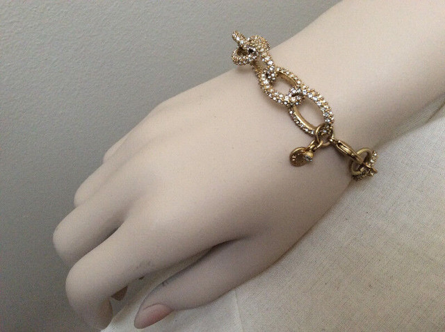 Gold Tone Crystal link Bracelet Jewelry Sparkly Accessories in Jewellery & Watches in City of Toronto - Image 4