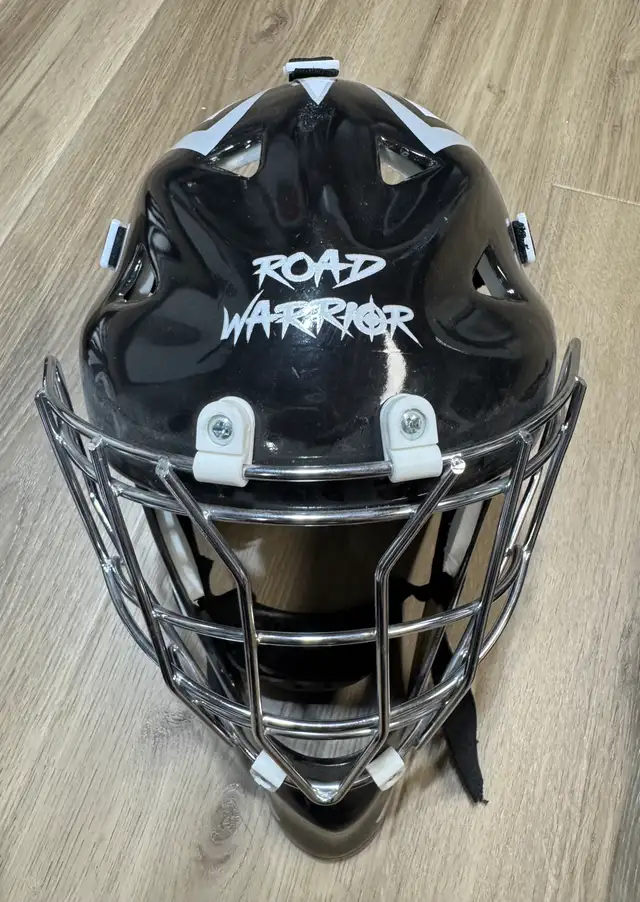 Road Hockey Goalie Set in Hockey in Markham / York Region - Image 3