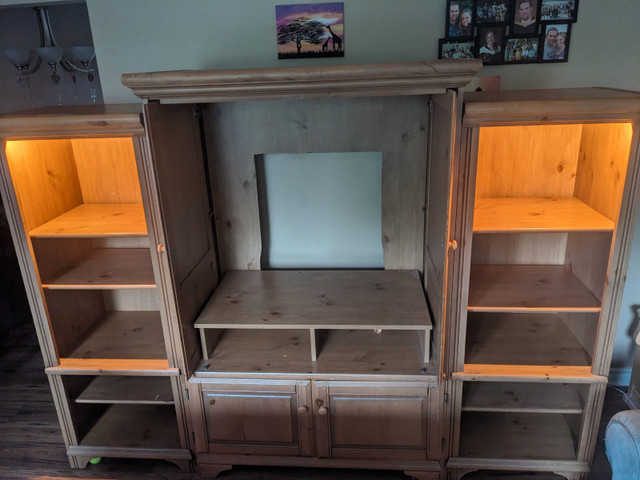 Solid Wood TV Cabinet with 2 Matching Bookshelves in Bookcases & Shelving Units in Ottawa - Image 2