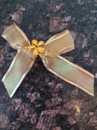 Gold and silver decorative bows 