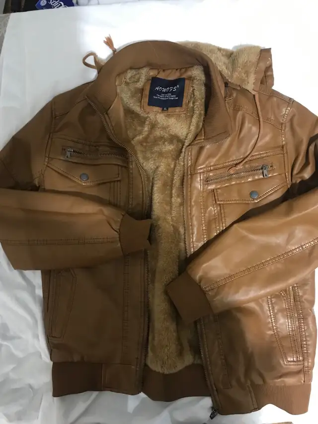 AoWoFS Jacket in Men's in Laval / North Shore - Image 2