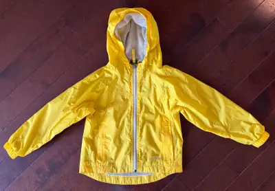 Kids L.L.Bean Yellow Rain Jacket – Size 4 Bright and cheerful L.L.Bean rain jacket in sunny yellow,...