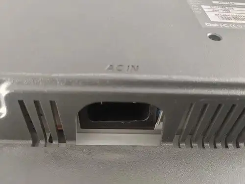 Acer AL1716 5:4 17inch LCD Monitor VGA Only Black Fair REU-2565 in Monitors in Calgary - Image 8