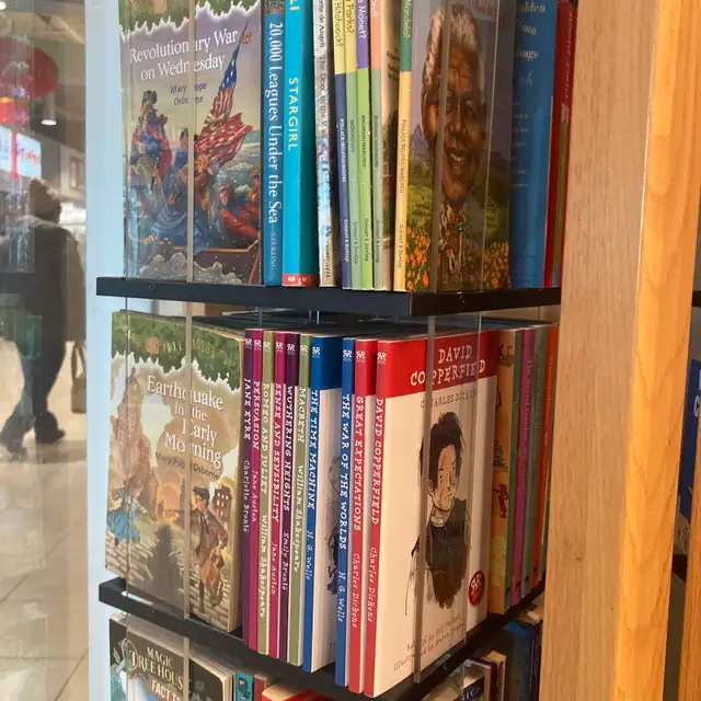 Children’s books in Children & Young Adult in City of Toronto - Image 6