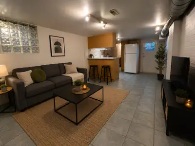 378 ROXTON ROAD just southeast of Bloor and Ossington LARGE OPEN CONCEPT LOWER UNIT - SEPTEMBER 1ST...