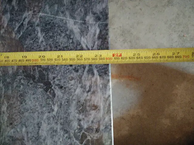 granite coffee table in Coffee Tables in Trenton - Image 6