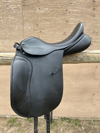 Anky dressage saddle 