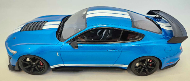 Shelby GT500 Predator Ford Mustang Blue 1:18 Resin GT Spirit in Arts & Collectibles in Kawartha Lakes - Image 4
