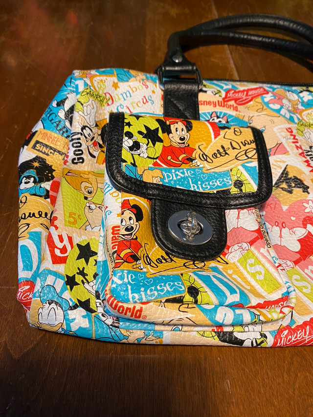 Like New Authentic Disney Parks Purse - Kisses Collage in Women's - Bags & Wallets in Ottawa - Image 2