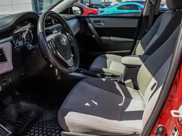 2015 Toyota Corolla LE in Cars & Trucks in Mississauga / Peel Region - Image 9