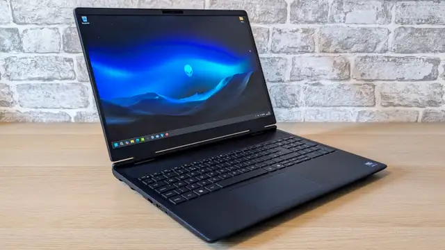 Alienware 16x gaming laptop, OLED, Ultra 7 255HX, 32GB, RTX5060 ...