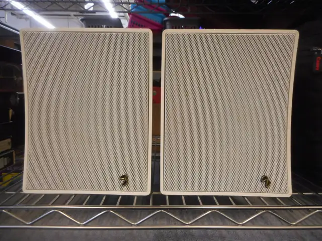 Infinity Outrigger Jr. Stereo Hi-Fi Speakers With Mount Brackets
